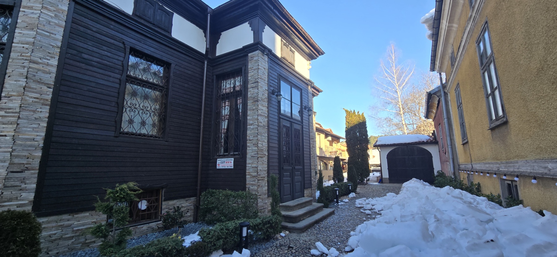 Интериор на Велчева Завера